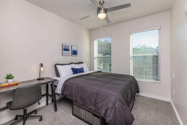 2746 Central Pkwy unit FL3-ID1261723P, Cincinnati, OH 45214 - photo 3