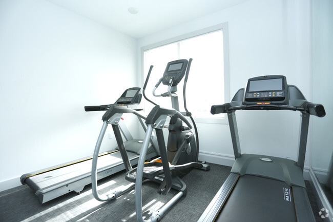 Fortune Square, Red Bank, NJ 07701 - photo 6