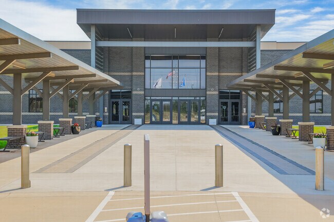 The Deer Creek 4th and 5th Grade Center has a very modern design.