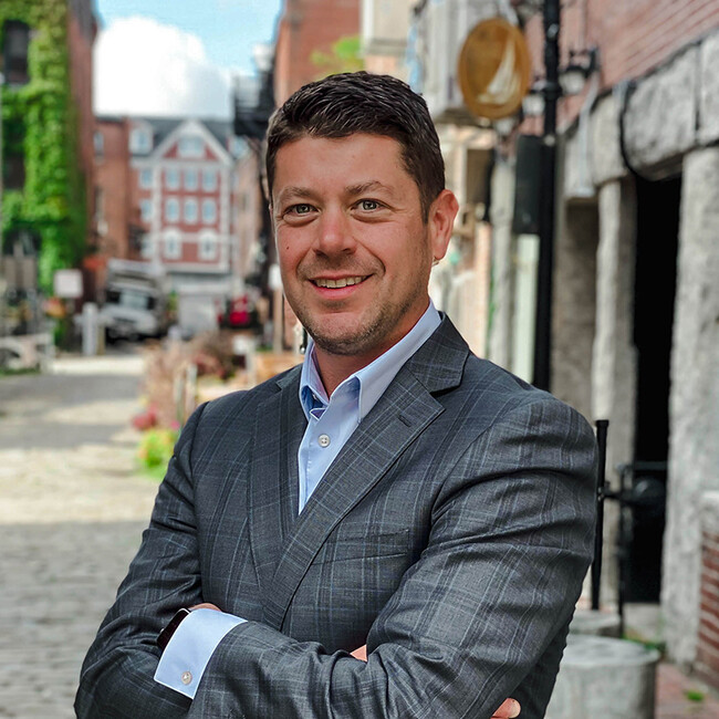 Agent Photo