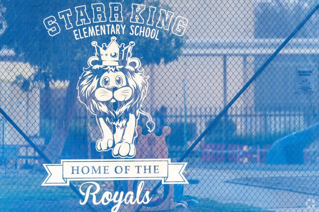 Starr King Elementary School is the home of the Royals.