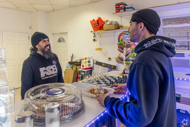 New Brighton Essentials is a coffee shop and waffle house in New Brighton.