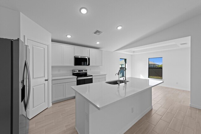 4635 Coronado Pkwy unit 36450643, Cape Coral, FL 33904 - photo 7