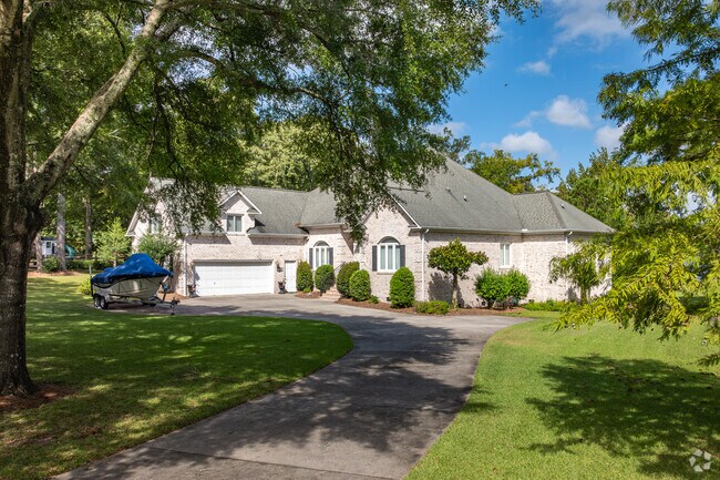 Brice’s Creek features various architectural styles, including all-brick New Traditional homes.