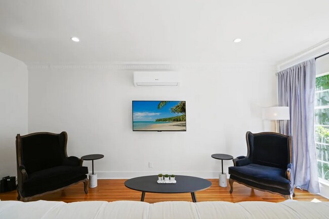 4707 Finley Ave unit 2, Los Angeles, CA 90027 - photo 3