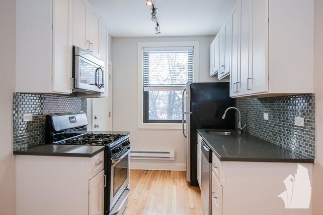 2317 N Rockwell St unit 2319-A2, Chicago, IL 60647 - photo 7