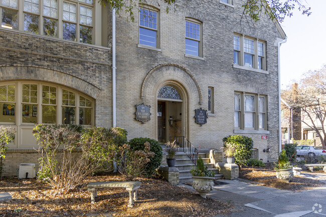Students at The Williams School engage in rigorous academic challenges.