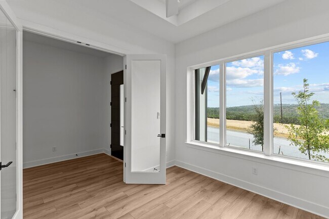 121 Dayridge Dr unit 36481932, Dripping Springs, TX 78620 - photo 2