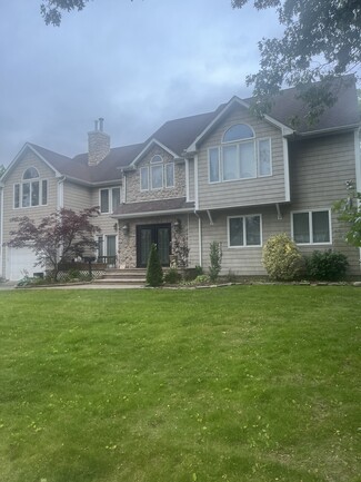 183 Lefferts Rd, Woodmere, NY 11598