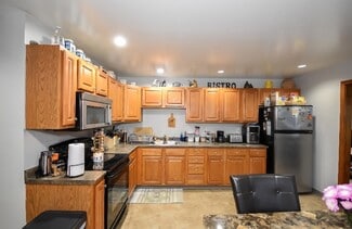 105 Chestnut St Unit 1, Nashua, NH 03060