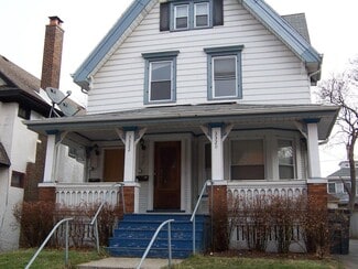 3320 N Downer Ave, Milwaukee, WI 53211