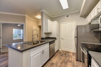 1000 Allison Dr, Vacaville, CA 95687