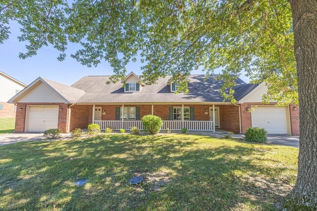 10896 Oak Blvd, Lawrenceville, IL 62439 - photo 3