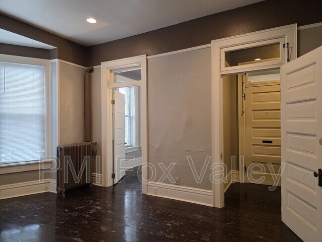 140 High Ave unit D, Oshkosh, WI 54901 - photo 4