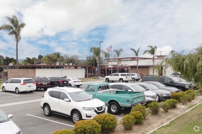 Hickory Elementary School serves grades K-5 in Torrance, CA.