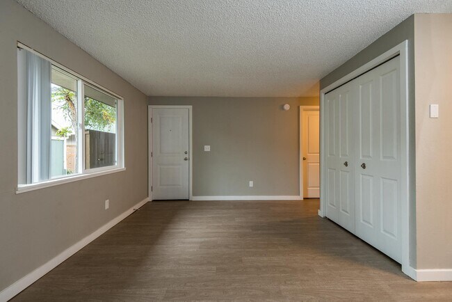 Connery Place Apartments | Portland, OR