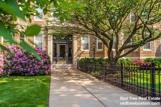 105 Queensberry St unit 9, Boston, MA 02215 - photo 2