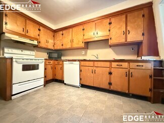 193 Mount Auburn St Unit 3, Cambridge, MA 02138