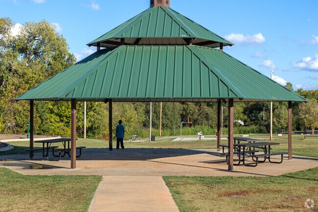 A shady place to rest can always be found in Noble.