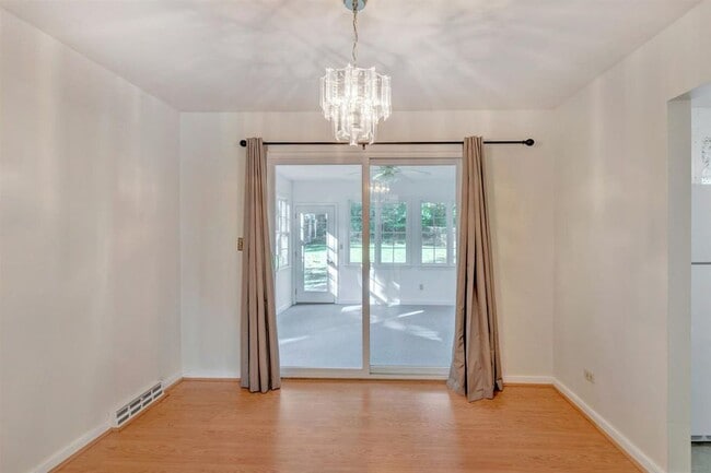 604 Shamrock Rd, Charlottesville, VA 22903 - photo 2