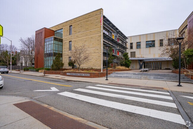 Welcome to Putnam Avenue Upper School.