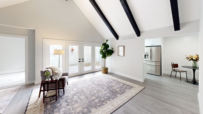 375 Big Bend Cir, Barberton, OH 44203 - photo 2