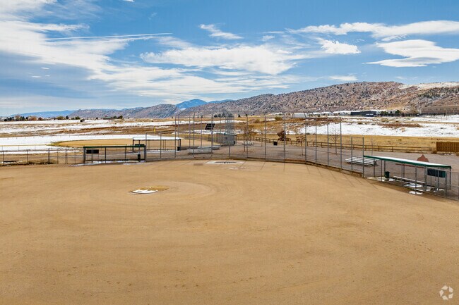 Easton Baseball Field, south of Alkire Acres and near Summit Ridge at West Meadows, features youth baseball facilities.