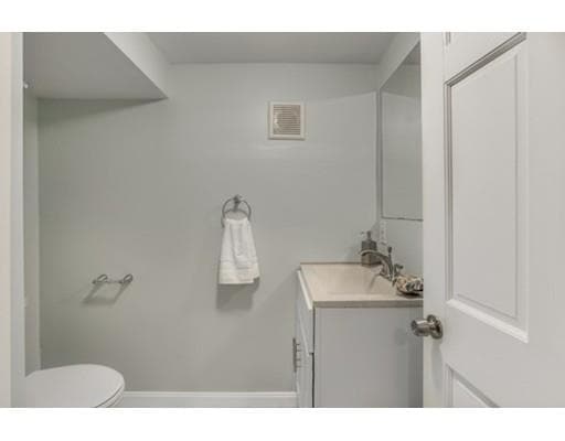 175 Winthrop Rd unit 1, Brookline, MA 02445 - photo 4