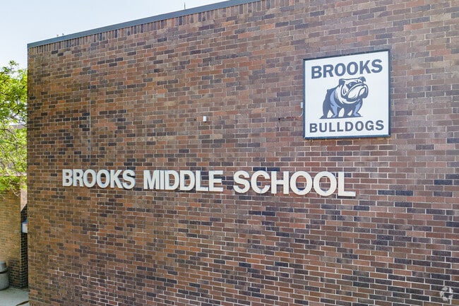 Brooks Middle School's mascot is the bulldog.