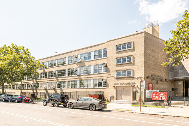 Van Siclen Community Middle School  is a Multimedia, Arts, & Enigeering in East New York.