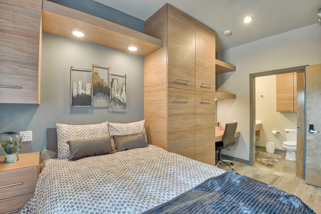 Private Bedroom & Bathroom