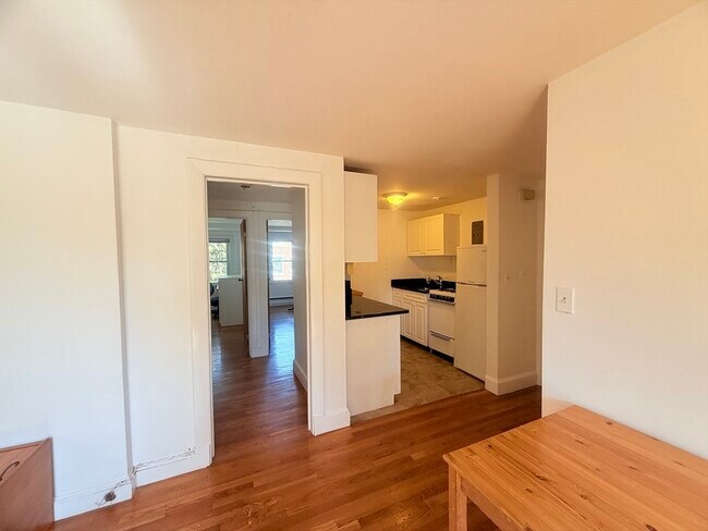 269 Harvard St unit 10, Cambridge, MA 02139 - photo 4