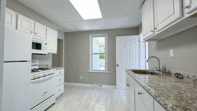 808 E Main St, Millville, NJ 08332 - photo 3