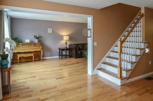 11 Taylor St unit A, Saugus, MA 01906 - photo 4