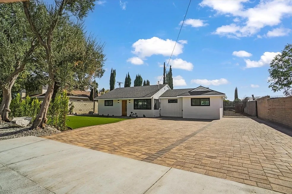 21330 Lemarsh St, Chatsworth, CA 91311 - photo 1