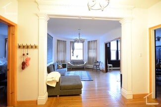 25 Gibbs St, Brookline, MA 02446