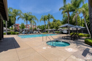 1975 Maxwell Ave, Woodland, CA 95776