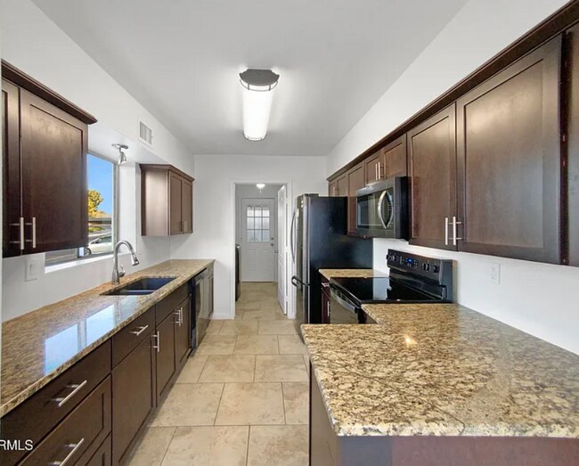 1055 N Recker Rd unit 1055, Mesa, AZ 85205 - photo 5