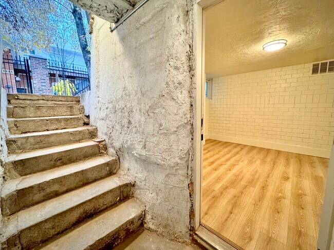 76 W 200 S unit 2, Springville, UT 84663 - photo 5