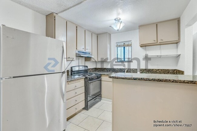 4506 Saugus Ave, Sherman Oaks, CA 91403 - photo 3