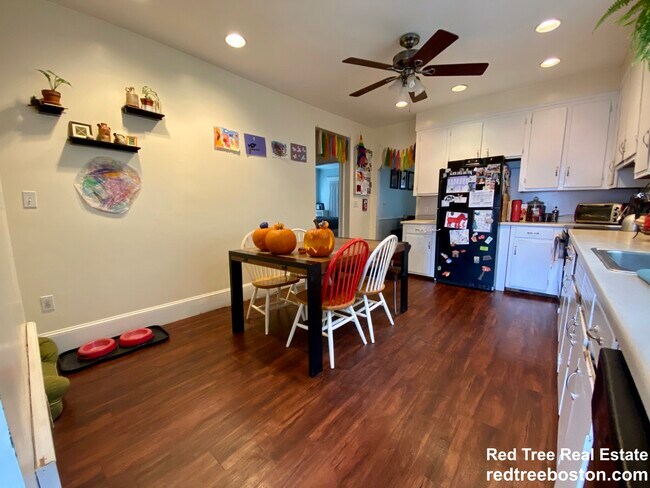 79 Wareham St, Medford, MA 02155 - photo 2