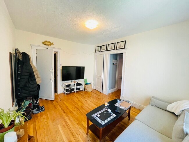 120 Brainerd Rd unit 14, Allston, MA 02134 - photo 6