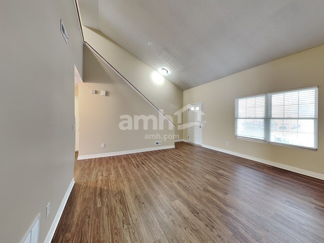 82 Richard Ave, South Bloomfield, OH 43103 - photo 6