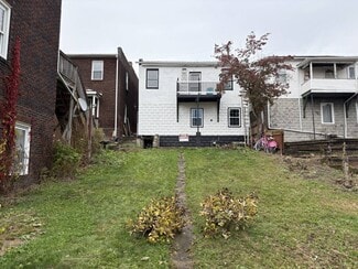 505 1/2 Jackson Ave, Vandergrift, PA 15690