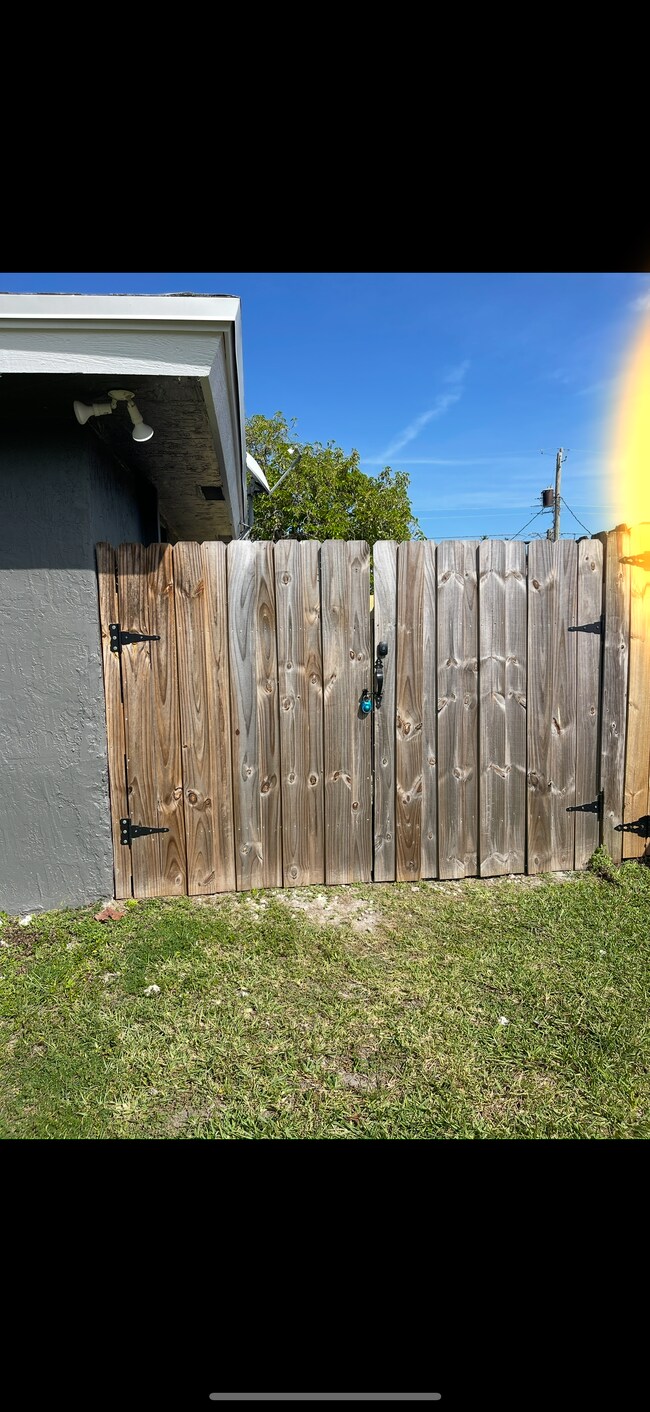 19811 Eagle Nest Rd Unit 1, Cutler Bay, FL 33157