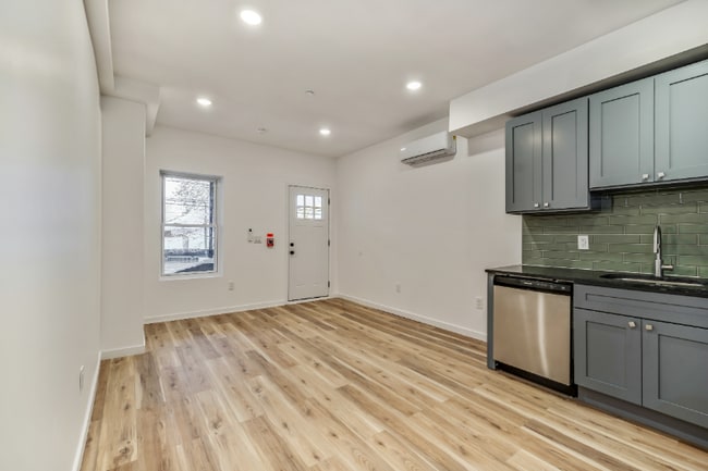 3836 W Girard Ave unit 1, Philadelphia, PA 19104 - photo 2