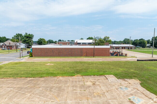 The student population of Holy Name of Jesus Catholic School is 324.