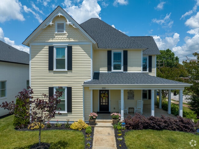 Contemporary homes with classic style are popular in Greenville's West End.