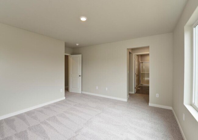 8504 13th Ave E unit 36476616, Tacoma, WA 98445 - photo 7