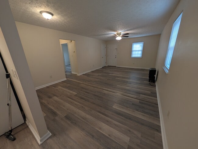 138 Crestview Dr unit A, Franklin, KY 42134 - photo 2